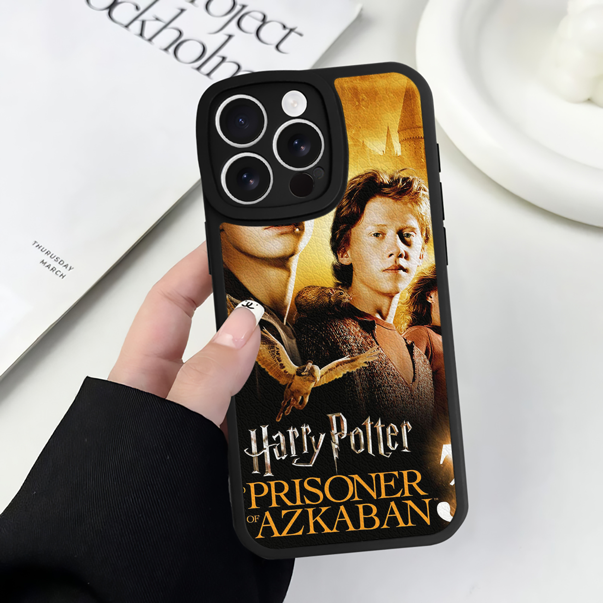 （画像用） Harry Potter ハリー・ポッターシリーズ 【iPhone 16シリーズ対応】シリコンスマホケース（レザー調） 材質：シリコン